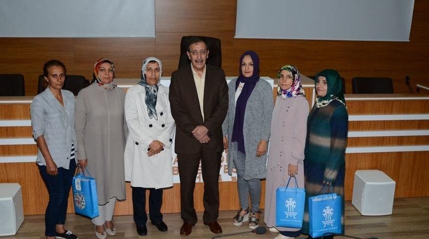 Belediye Başkanı Orhan Bulutlar, Ak Parti Kadın Kollarını Ağırladı