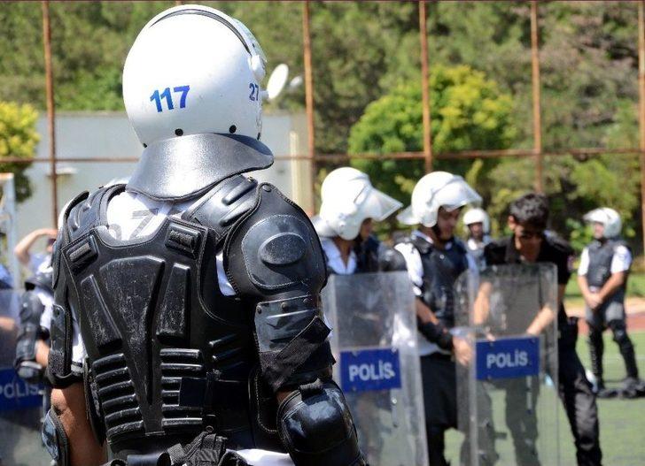 Sporda Şiddeti Önlemek İçin Robogüvenlikler Geliyor G1