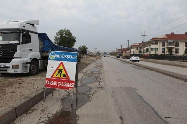 Yazlık İle Kipa Kavşağı Arasında Yol Çalışmalarına Başlanıldı