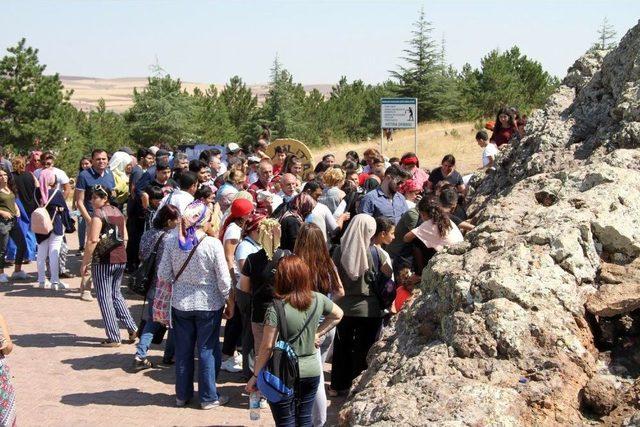 Esenyurtlu Vatandaşlar Hacı Bektaş’a Aktın Etti