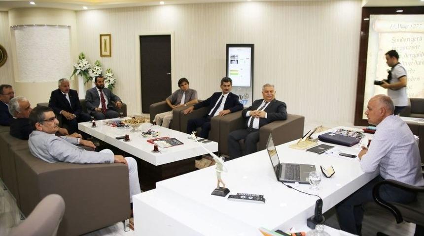 T&uuml;rk Dili Heyetinden Başkan &Ccedil;alışkan&rsquo;a Ziyaret