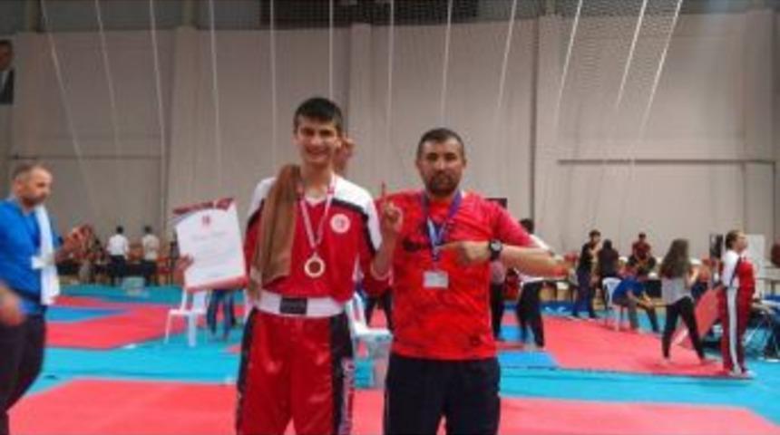 Fatih K&uuml;rşat Ayg&uuml;n&rsquo;e Kickboks Milli Takımından Davet