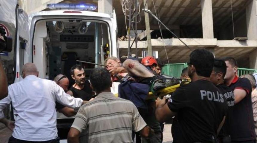 Başına Saplanan Demir Çubukla Hastaneye Kaldırıldı