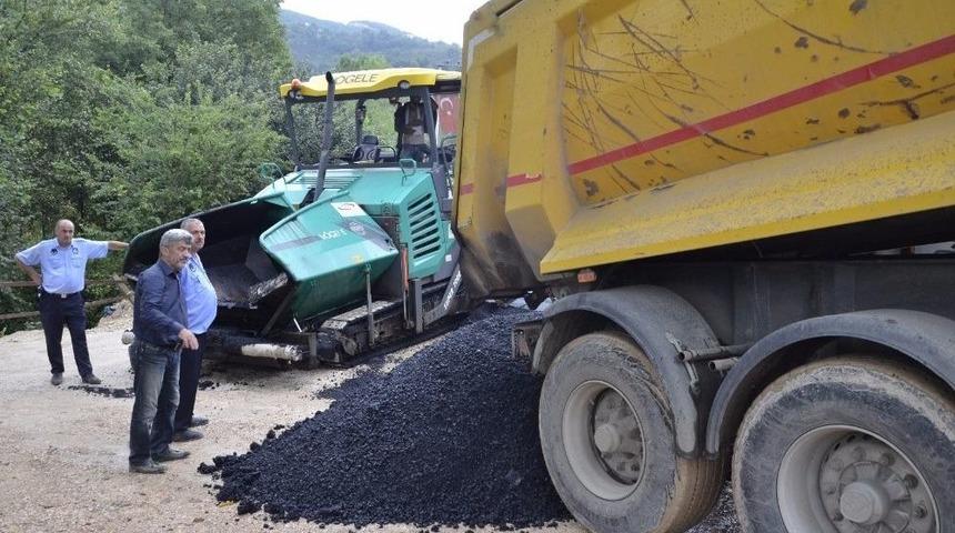 Yığılca&rsquo;da Asfat &Ccedil;alışmaları S&uuml;r&uuml;yor