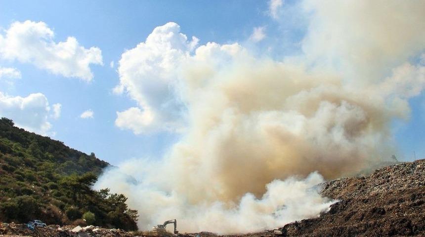 Bodrum &Ccedil;&ouml;pl&uuml;ğ&uuml; Alev Alev Yanıyor