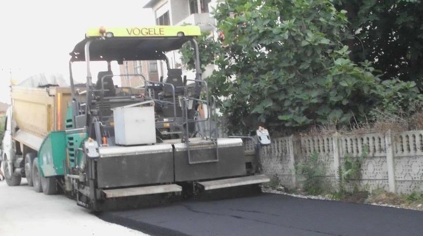 Ak&ccedil;akoca Yol Yapım &Ccedil;alışmaları S&uuml;r&uuml;yor