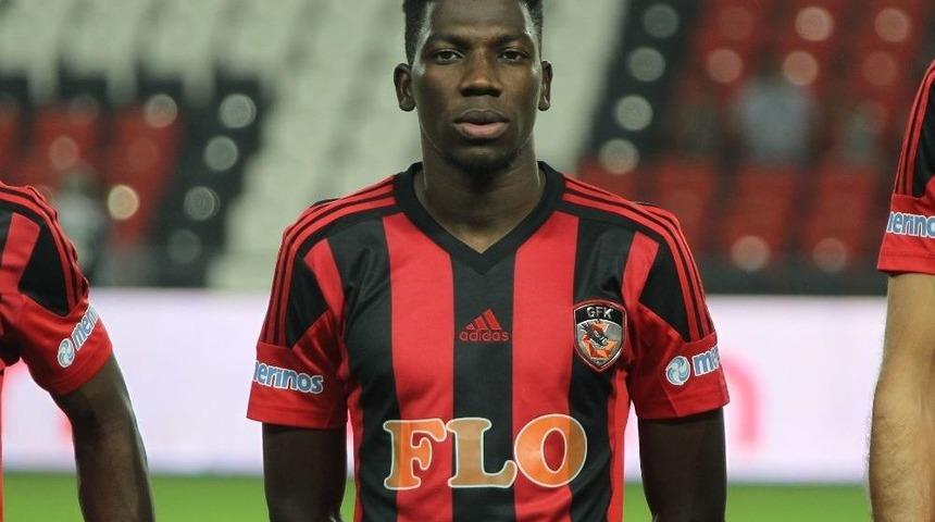 Gaziantep Derbisinde Sakatlanan Adama&rsquo;nın Omurgası &Ccedil;atladı