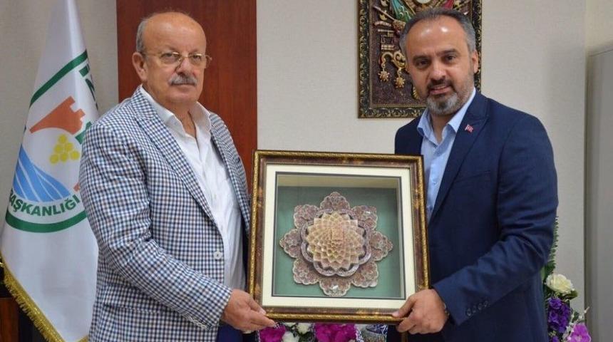 Hatem Okulları&rsquo;ndan Belediye Personeline Y&uuml;zde 50 İndirim