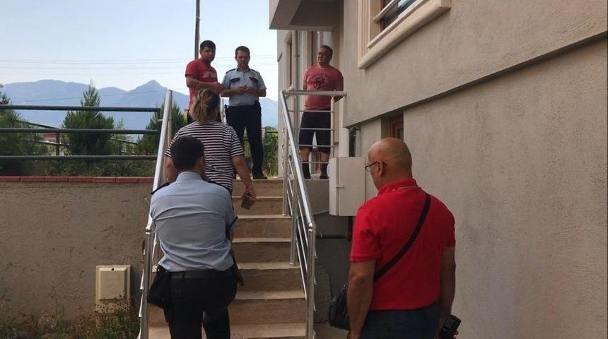 Yalnız Yaşadığı Evinde &Ouml;l&uuml; Bulundu