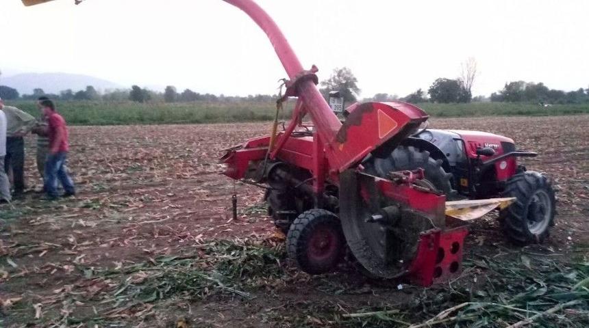 Kolunu İş Makinesine Kaptırdı