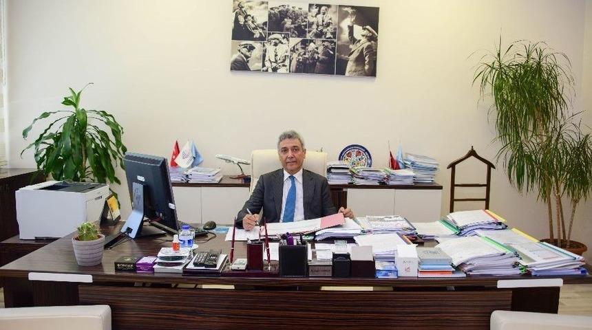 23 Yıllık Havacılık Tecr&uuml;besini Geleceğe Işık Tutması İ&ccedil;in Kitaplaştırdı