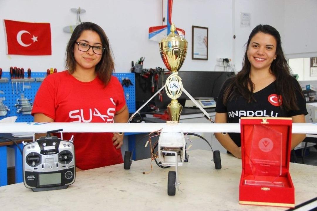 İnsansız Hava Ara&ccedil;larına Kadın Eli Değdi