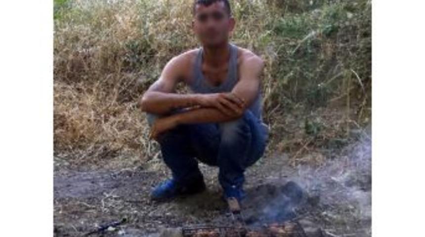 Facebook Istismarcılarına 15'er Yıl Hapis Cezası