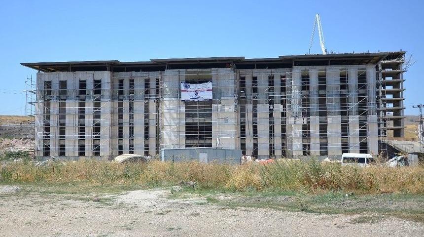 Saray Y&uuml;zme Havuzu&rsquo;nda Dış Cephe Kaplama &Ccedil;alışmaları Başladı