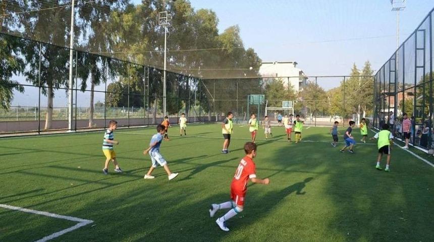 Ko&ccedil;arlı&rsquo;da Kur&rsquo;an Kursu &Ouml;ğrencileri Futbol Turnuvasında Boy G&ouml;sterdi