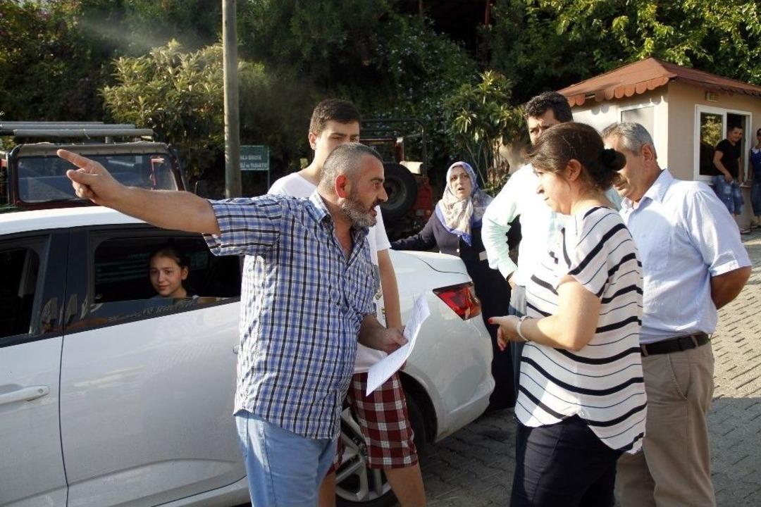 D&ouml;rt Yıldızlı Diye Geldikleri Otelde Hayatlarının Şokunu Yaşadılar