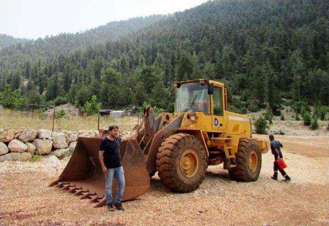 Kaş'ta 'boksit' Ocağı Tepkisi