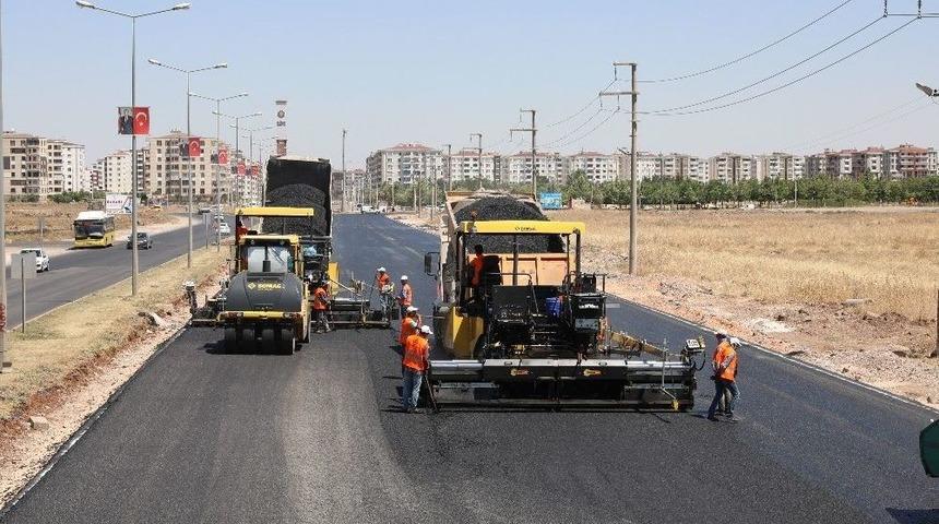 Diyarbakır&rsquo;da 230 Bin Ton Sıcak Asfalt Serildi