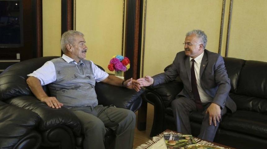 &Ccedil;aykur Rizespor&rsquo;dan Başkan Kasap&rsquo;a Ziyaret