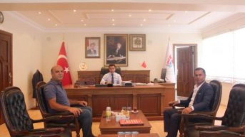 İş Adamı Urgun, Kaymakam Uzan&rsquo;ı Ziyaret Etti