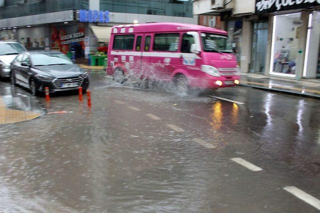 Yalova 5 Dakikada Venedik’e Döndü