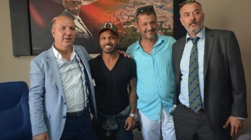 Sinopspor, Alanzinho Ile 1 Yıllık S&ouml;zleşme Imzaladı