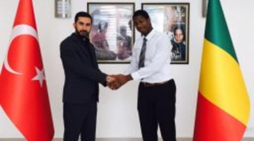 İzol, Afrika&rsquo;da Fet&ouml;&rsquo;y&uuml; Anlatacak