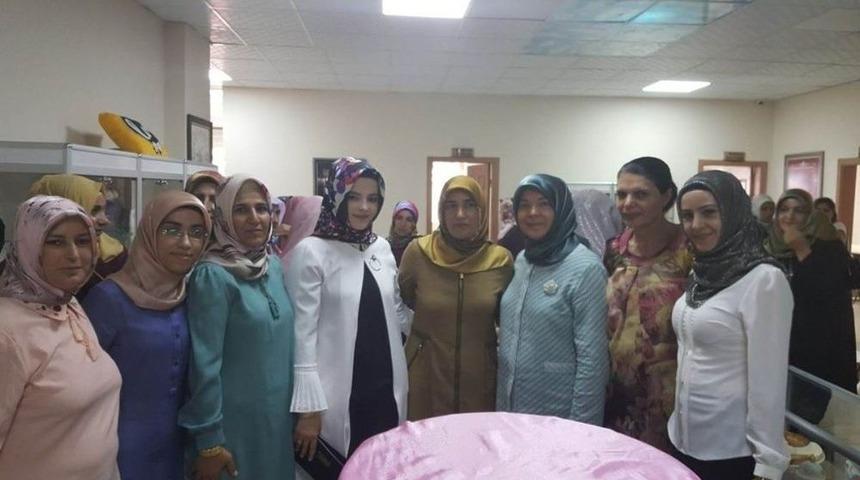 Vali Ve Kaymakam Eşlerinden Adem&rsquo;e Ziyaret