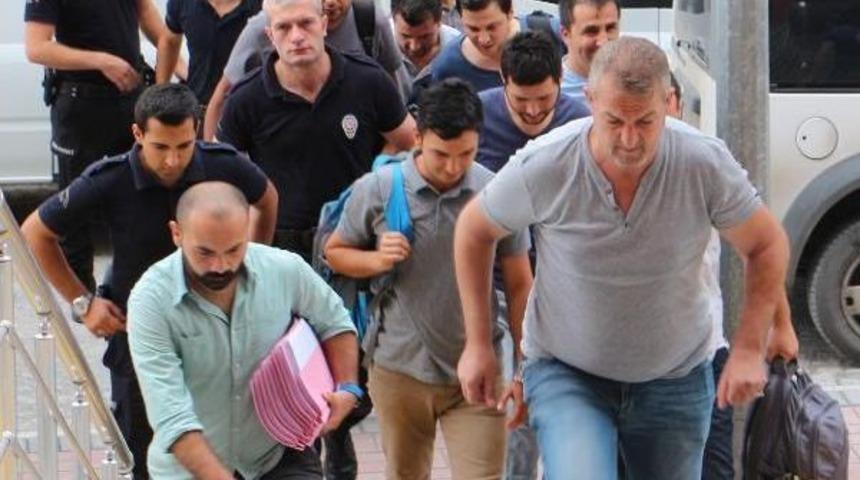 Kocaeli'deki Fet&ouml; Operasyonunda 8 Astsubay Adliyede