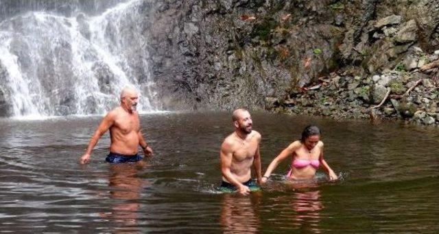 Rize de Şelalelere Turist Akını 3