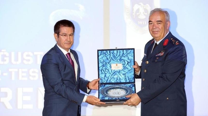 Hava Kuvvetleri&rsquo;nde Devir Teslim T&ouml;reni Ger&ccedil;ekleşti