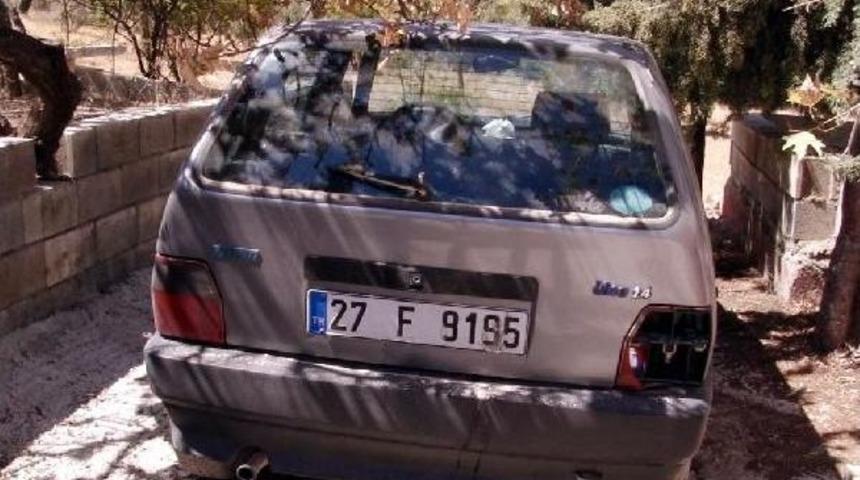 Otomobil &Ccedil;alanları Polis Kovalamaca Sonunda Yakaladı