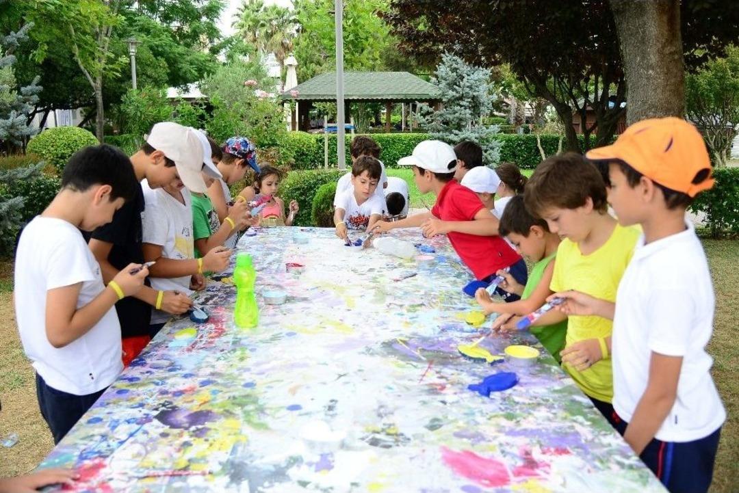 Kadık&ouml;yl&uuml; &Ccedil;ocukların Yaz Keyfi