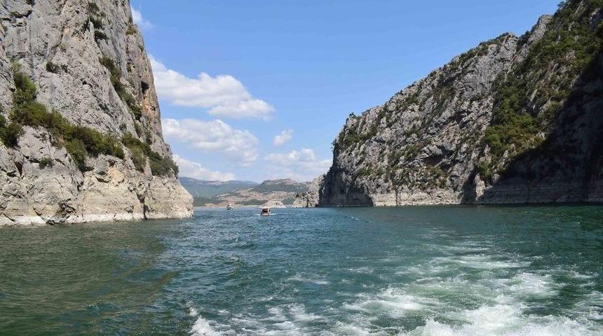 Mmo&rsquo;dan &Uuml;yelerine Kanyon Gezisi