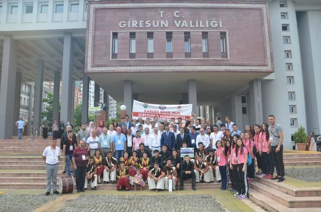 Muş Kardeşlik Heyetinden Vali Sarıfakıoğulları&rsquo;na Ziyaret