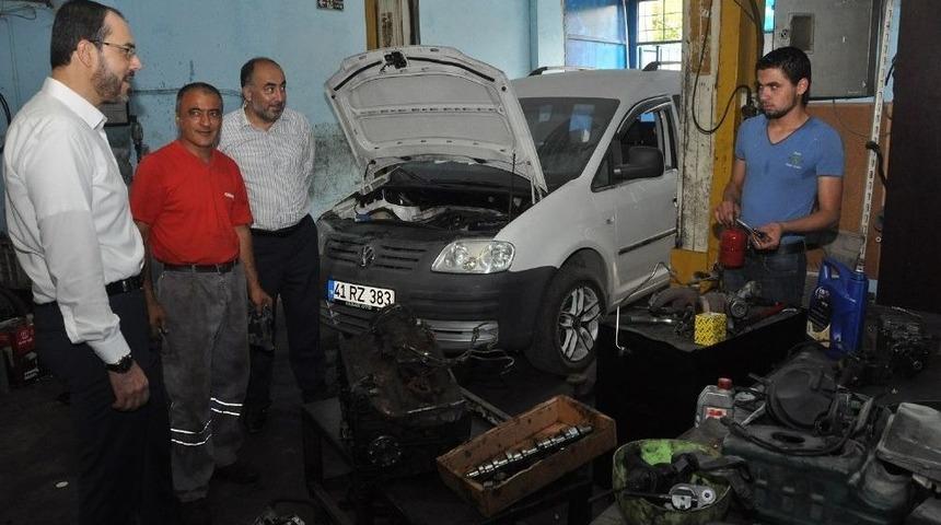 Başkan Ayaz&rsquo;dan Esnaf Ve Vatandaşlara Ziyaret