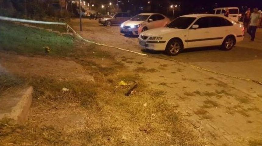 Pompalı T&uuml;fekle Işyerine Ateş A&ccedil;anları Vurdu