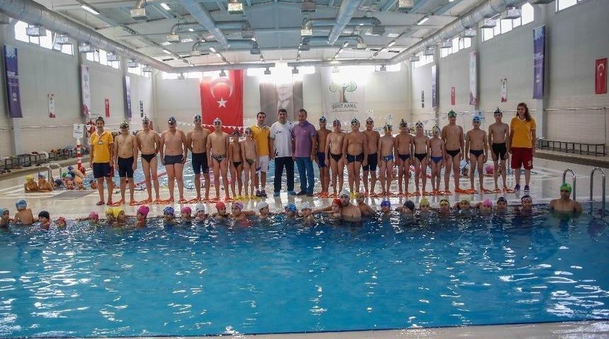 Sporcu Velilerinden Fadıloğlu&rsquo;na Teşekk&uuml;r