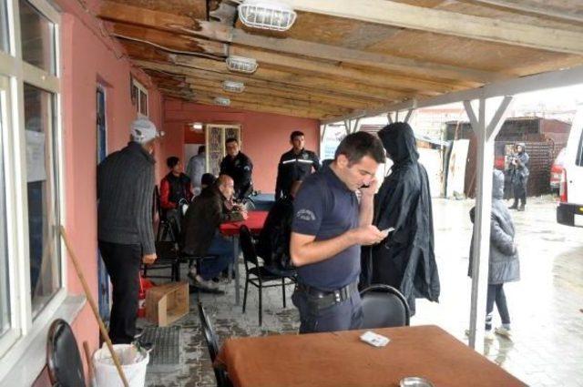 Çerkezköy'de Mahalleye Uyuşturucu Operasyonu: 8 Gözaltı