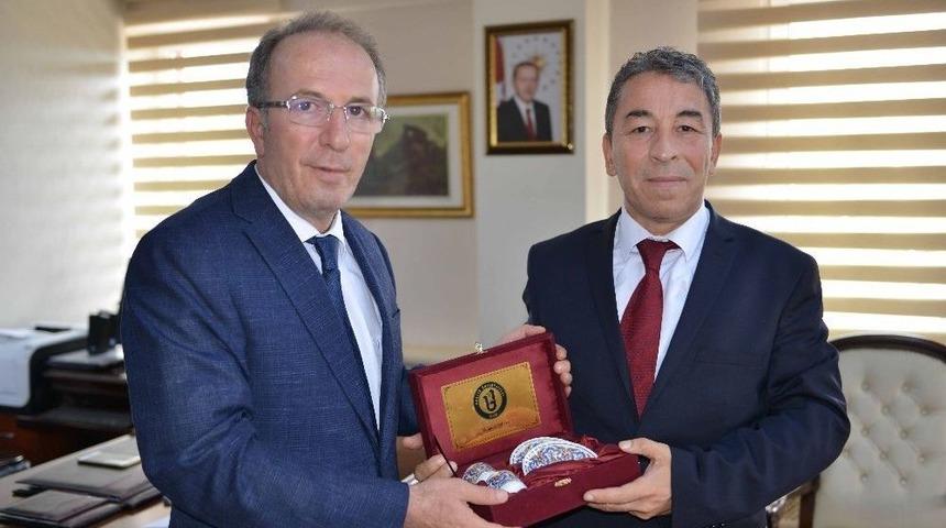 Emniyet M&uuml;d&uuml;r&uuml; Aydoğdu&rsquo;dan Rekt&ouml;r Uzun&rsquo;a Veda Ziyareti