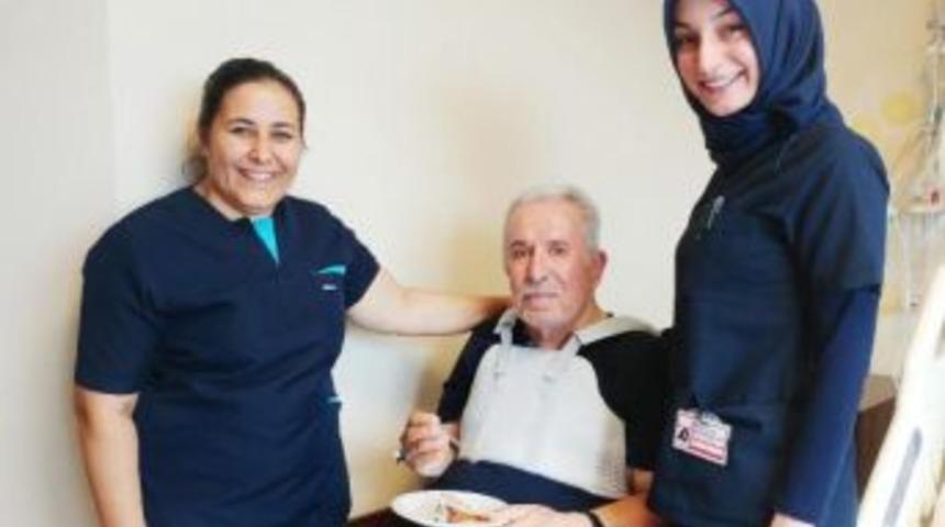 Direksiyon Başında, Kalp Krizi Ge&ccedil;irdiğini Fark Edip Hastaneye Gitti