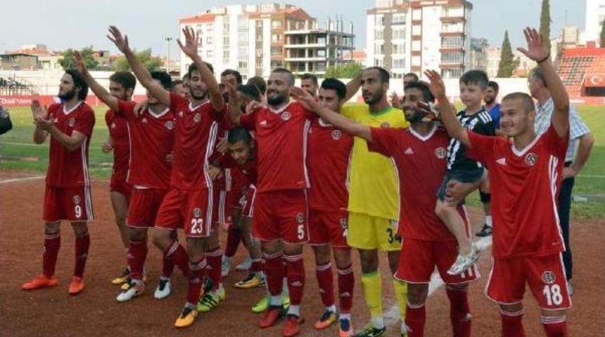 Turgutluspor Işık Verdi