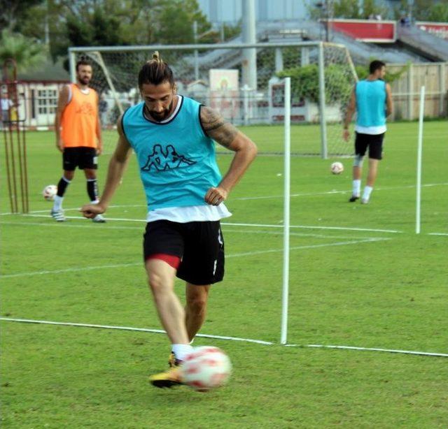 Alpay Özalan’dan Futbolculara, ’beni Örnek Almayın’ Uyarısı