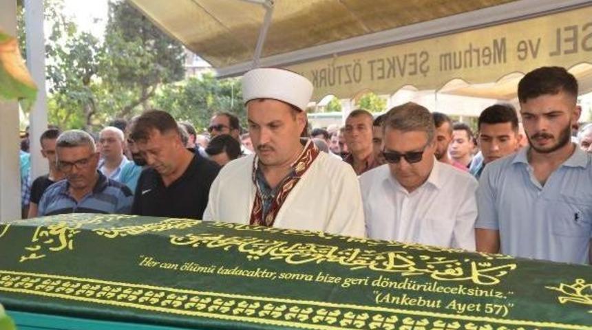 Gen&ccedil; Futbolcu Kazada &Ouml;ld&uuml; (2)