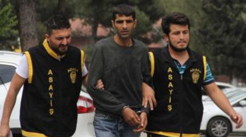 Toplu Taşımadan Hırsızlık G&uuml;venlik Kamerasında