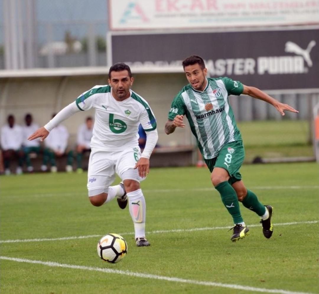 Bursaspor, Pilot Takımına Gol Yağdırdı