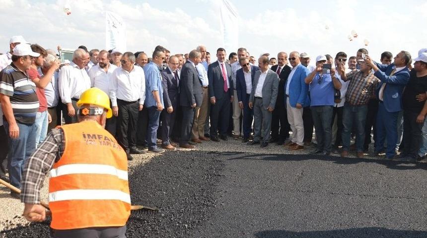 Kırıkkale K&ouml;yleri Sıcak Asfalta Kavuşuyor