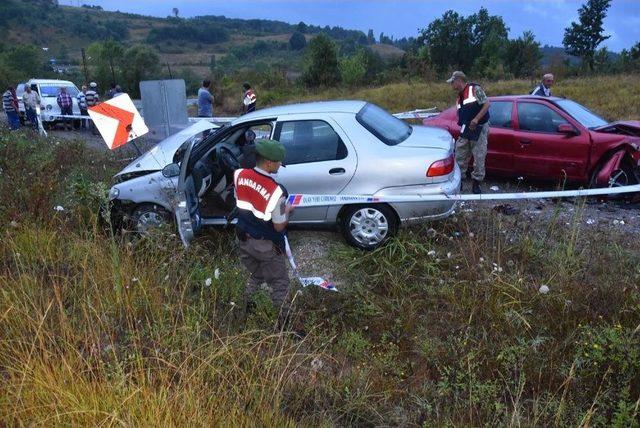 Sinop’ta Trafik Kazası: 1 Ölü, 6 Yaralı