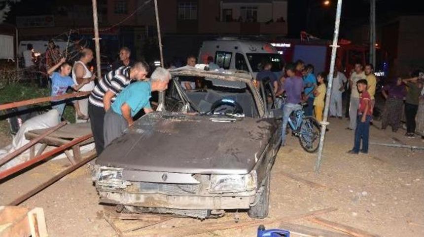 Otomobil Ve Hafif Ticari Ara&ccedil; &Ccedil;arpıştı: 4 Yaralı