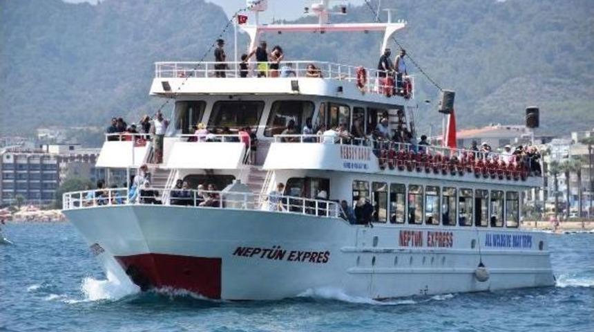 Marmaris'te Turizmcilerin Y&uuml;z&uuml; Ortadoğulu Turistle G&uuml;ld&uuml;